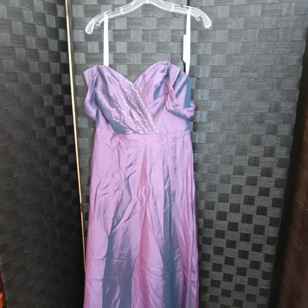 *70% OFF* Size 14 Off-Shoulder Gown